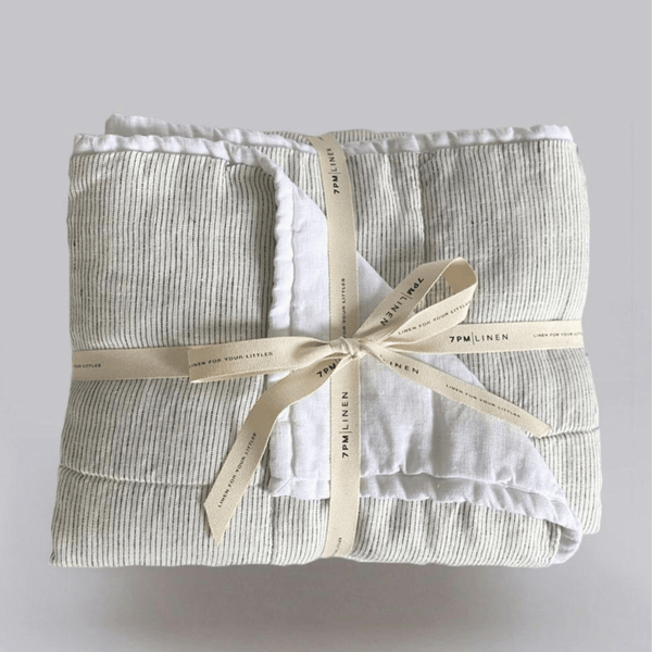 7pm Linen White And Mini Stripe Quilted Blanket / Playmat