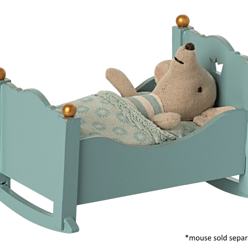 Wooden cradle with cosy bedding for mouse toy
